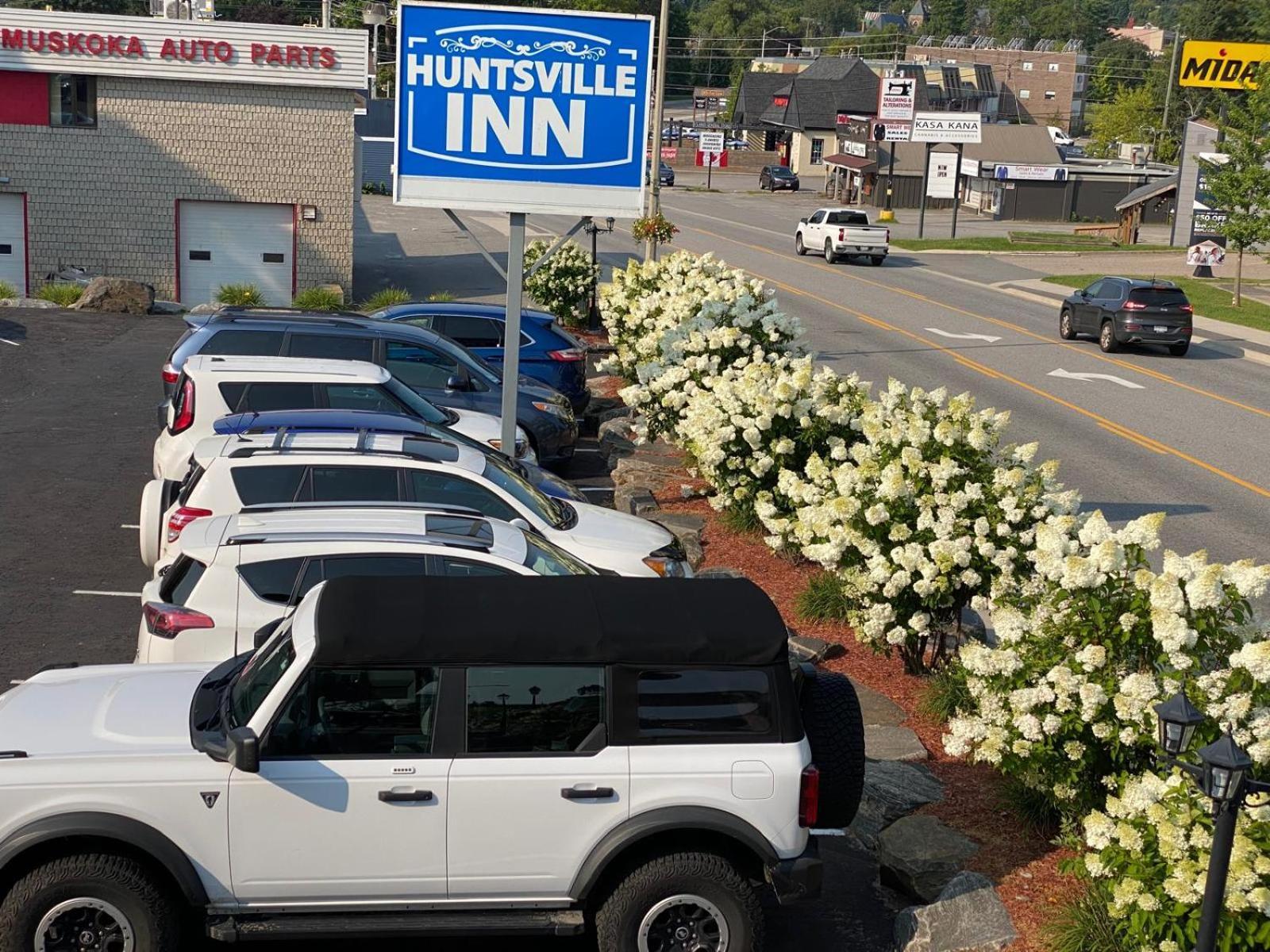 Huntsville Inn Exterior photo